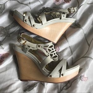 Charles David ankle strap wedge! ☀️